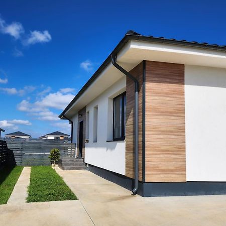 Adm Cozy Home - Entire Private House&Garden Tunarii Exterior foto